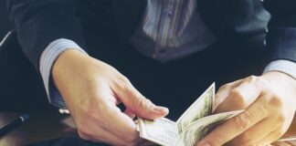 Penggunaan UMR untuk Standar Gaji Karyawan