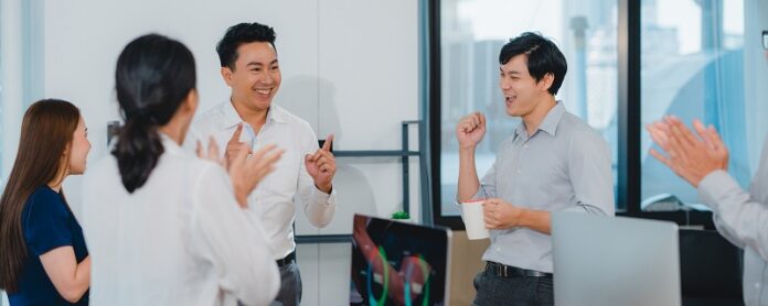 Komunikasi dalam Tata Hubungan Kantor