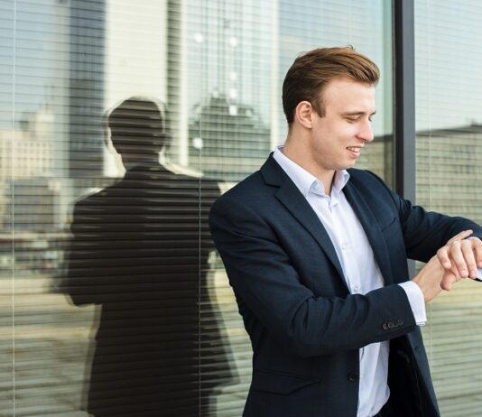 Tips Agar Tidak Telat Pergi Ke Kantor