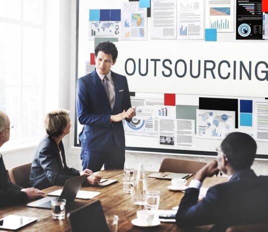 Perusahaan Outsourcing : Pengertian, Kelebihan, Kekurangan dan Contohnya