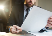 Izin Tidak Masuk Kerja Pemotongan Gaji: Aturan dan Kebijakan Perusahaan Pemotongan Gaji