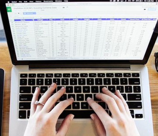 Format Absen Guru Harian Berbasis Google Sheets: Solusi Praktis untuk Pengelolaan Kehadiran