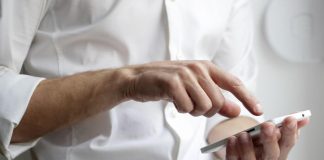 Mesin Absensi Karyawan Modern Untuk Efisiensi Perusahaan