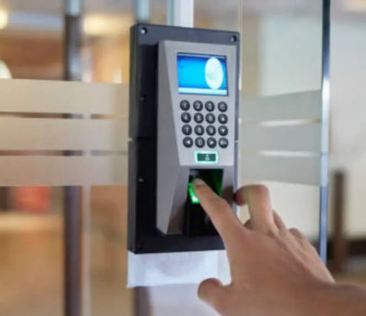 Cara Menggunakan Mesin Absensi Mudah untuk Pemula di Kantor