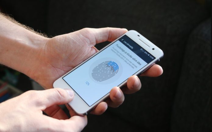 Cara Absen Fingerprint dengan HP Praktis Menggunakan Aplikasi Kantor Kita