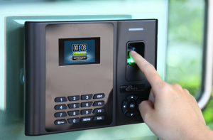 Fingerprint untuk Absensi
