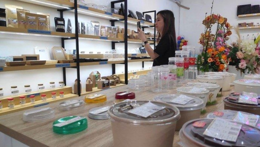 Gaji Karyawan Toko Plastik Sesuai Pasar Regional Terbaru